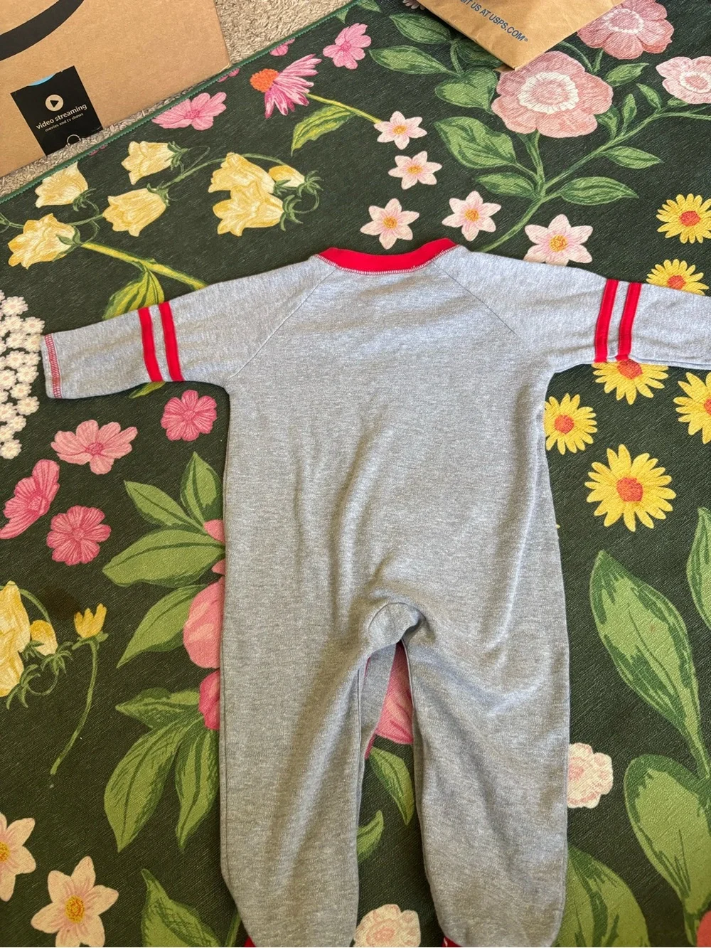 Cornell college sports pride baby onesie size 6-9 months